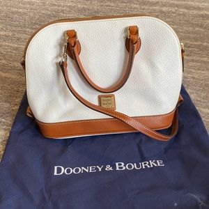 White Dooney and Bourke Top Handle